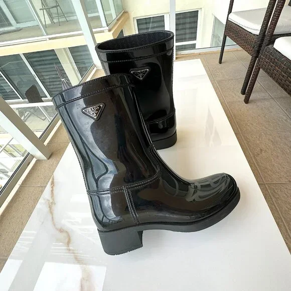靴 PRADA CALZATURE DONNA RAIN BOOTS Prada , Triangle Stamp Logo Rain Boots in Black BNWB 36 | eBay
